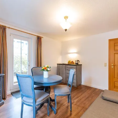 Garni Getreuer Eckart 호텔 3*