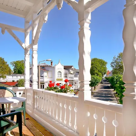 Hotel Garni Getreuer Eckart 3*