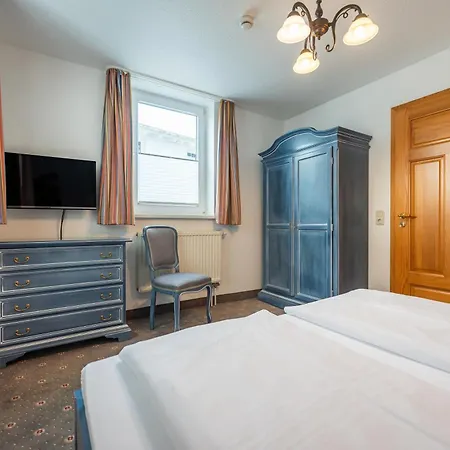 Hotel Garni Getreuer Eckart 3*