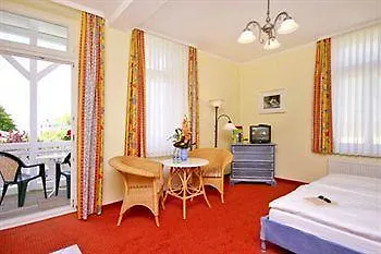 Garni Getreuer Eckart מלון 3*