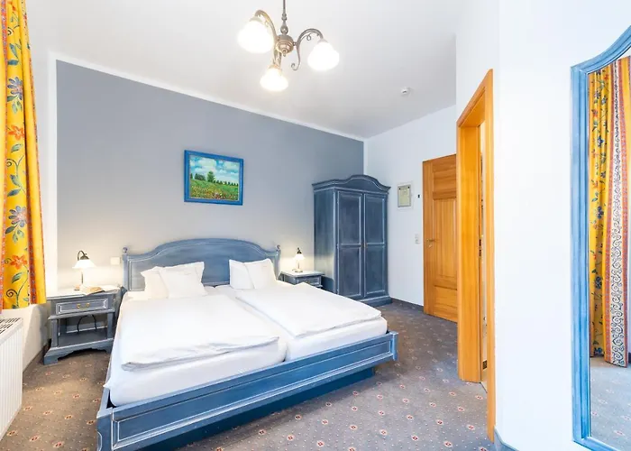 Garni Getreuer Eckart מלון בינץ