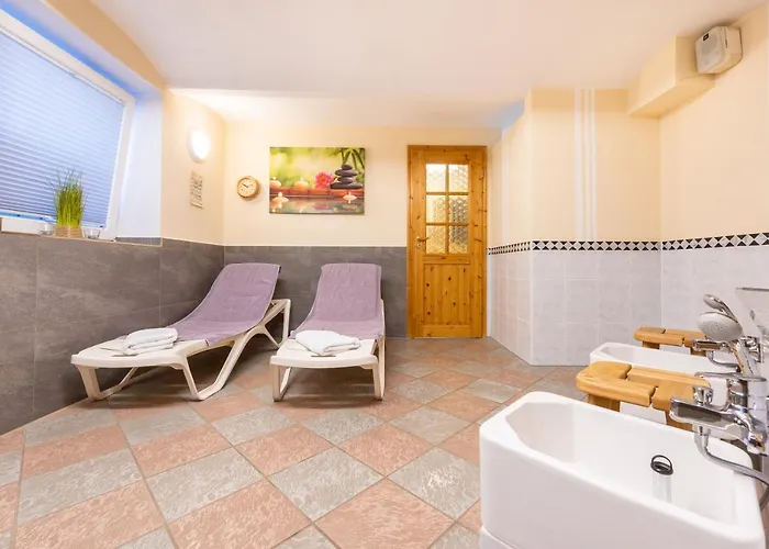 מלון Garni Getreuer Eckart 3*