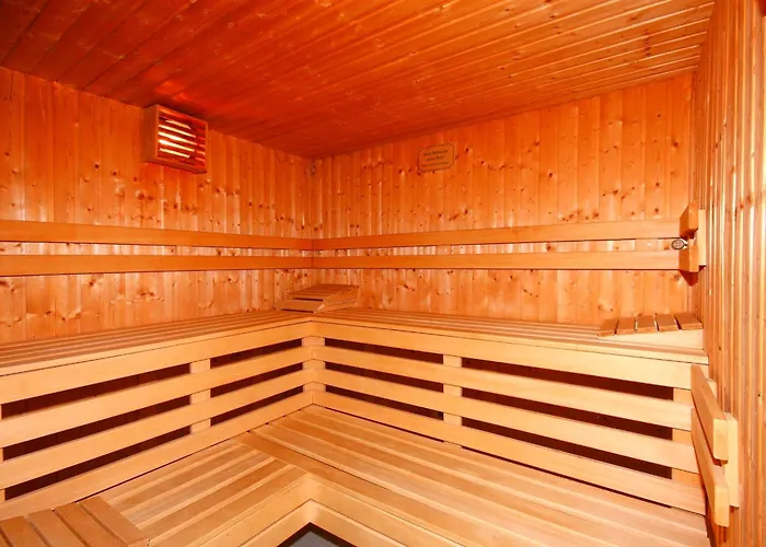 מלון Garni Getreuer Eckart 3*