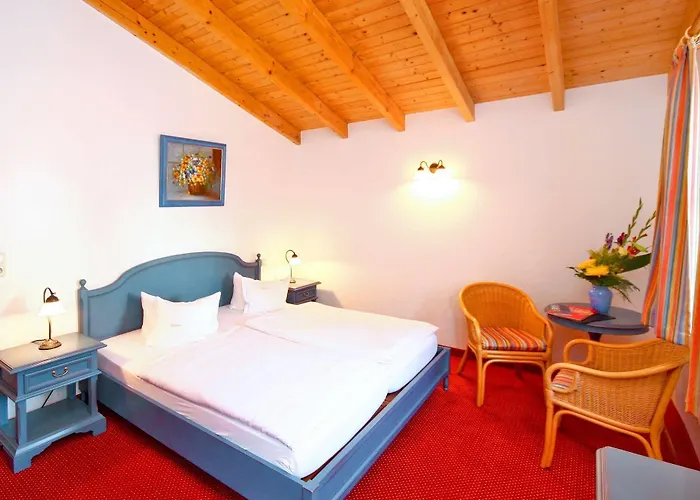 Hotel Garni Getreuer Eckart 3*