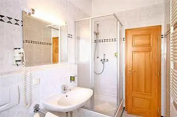 Garni Getreuer Eckart Hotel 3*